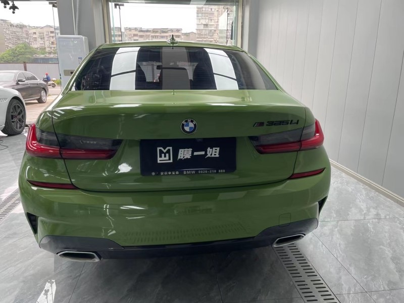 宝马3系改色高亮赛车绿