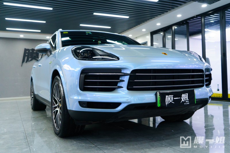 保时捷改双色月石灰