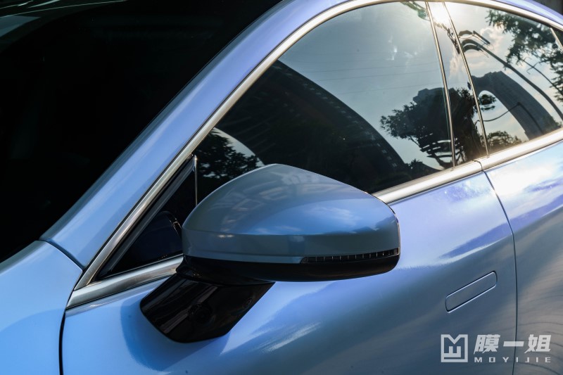 小鹏P7改色幻影月石灰