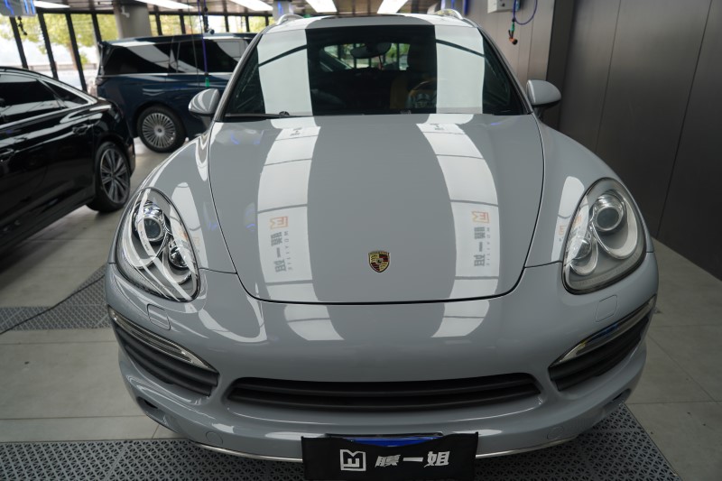 汽车脚垫全包围和半包围的区别