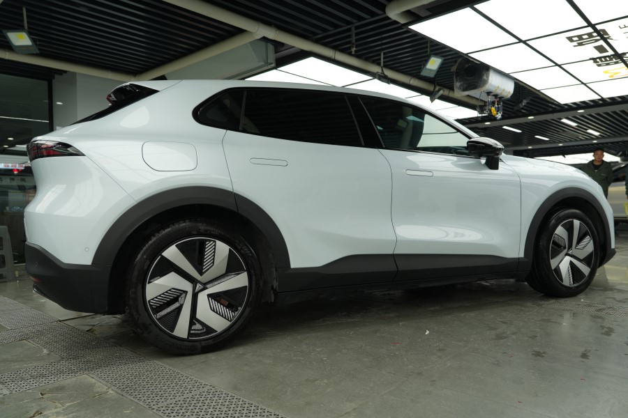 深蓝S05装贴隐形车衣