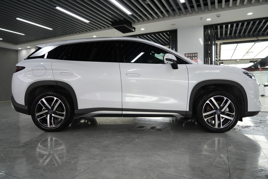 比亚迪宋装贴膜一姐tpu隐形车衣