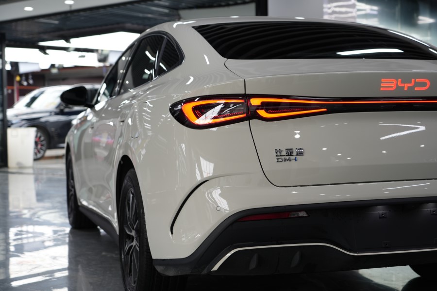 比亚迪海豹装贴膜一姐tpu隐形车衣