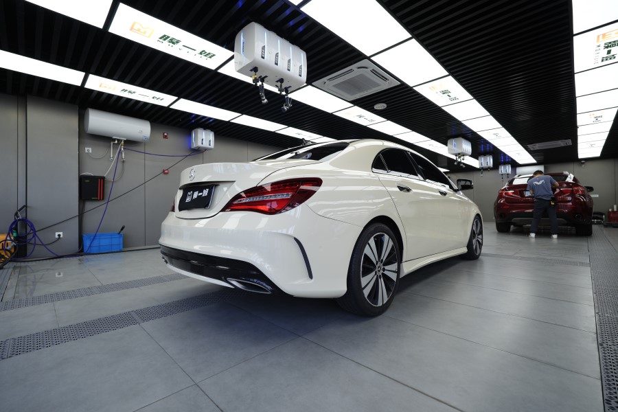 奔驰C260L改色卡其米兰