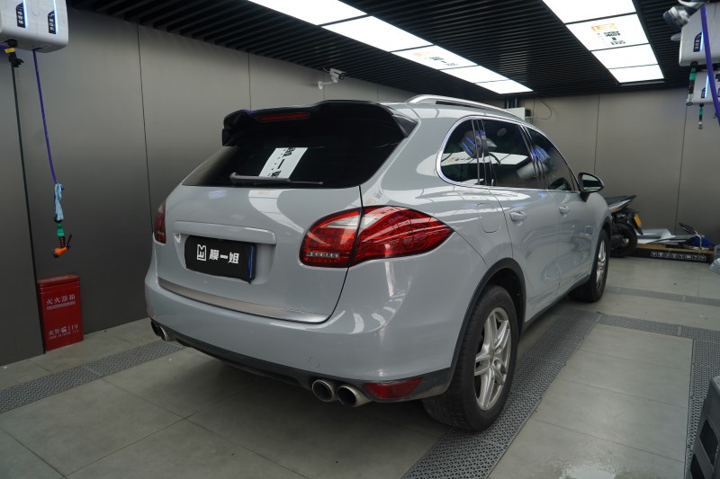 保时捷改色水晶火山灰