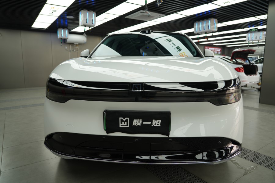 极氪7X装贴隐形车衣