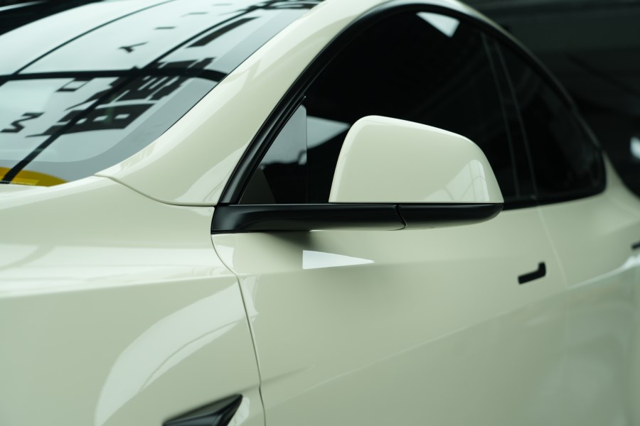 特斯拉改色水晶胡椒白