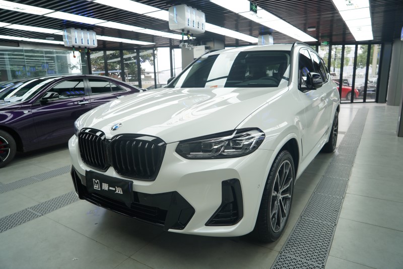 宝马X3装贴隐形车衣