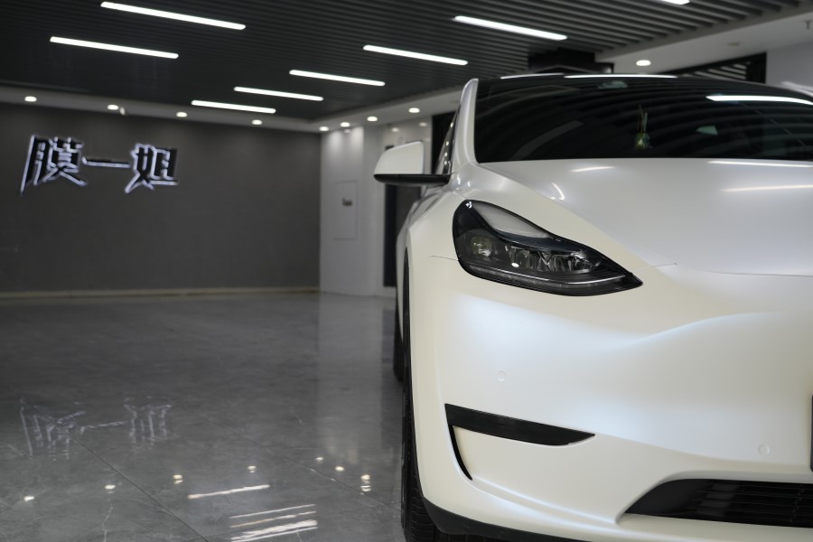 特斯拉改色PET哑光陶瓷白变蓝