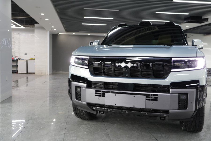 方程豹豹8装贴膜一姐tpu隐形车衣