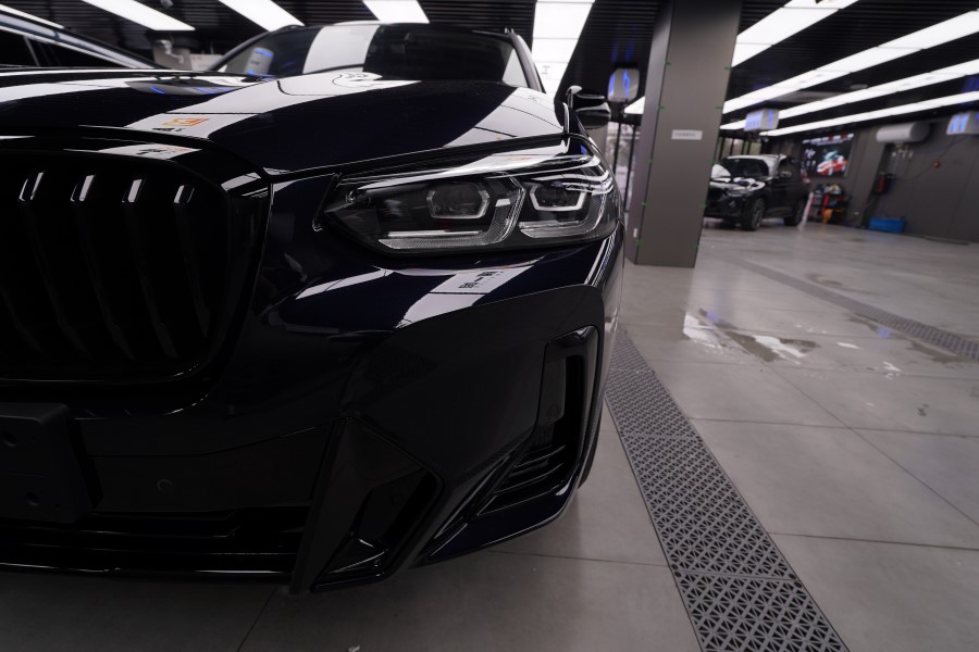 宝马X3装贴膜一姐tpu隐形车衣