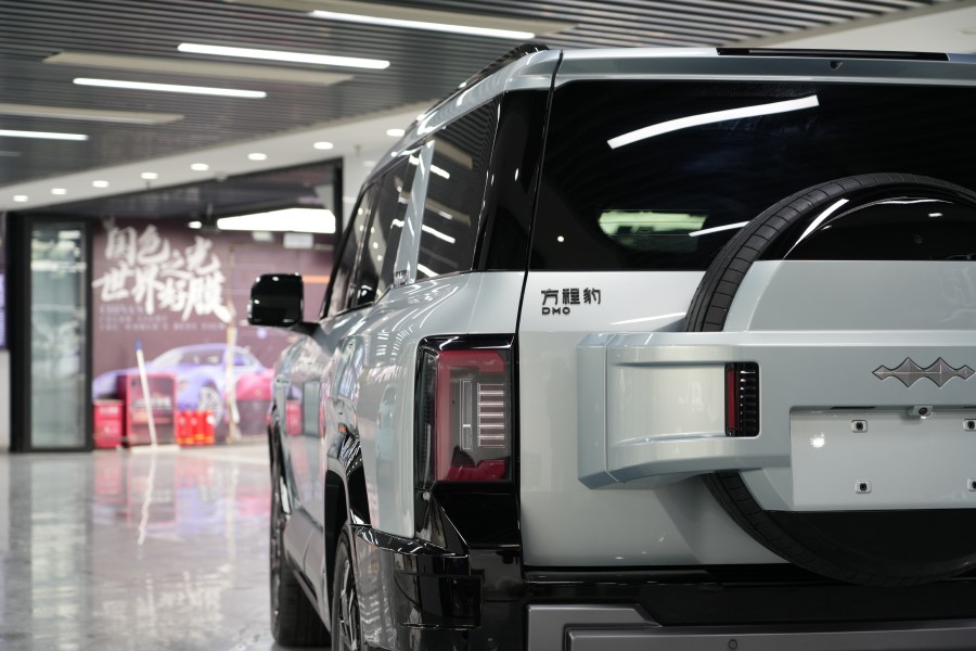 方程豹豹8装贴膜一姐tpu隐形车衣