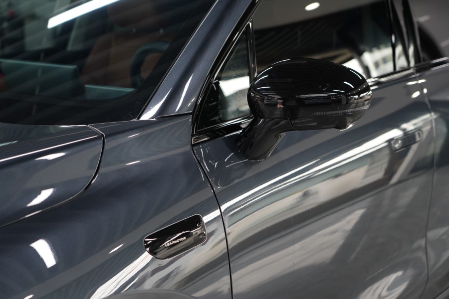 零跑C16装贴膜一姐tpu隐形车衣