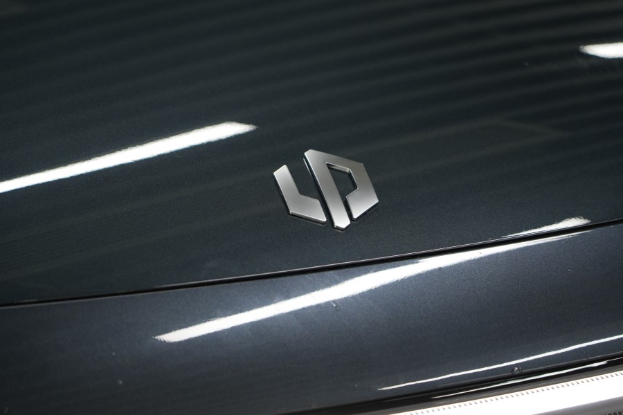 零跑C16装贴膜一姐tpu隐形车衣