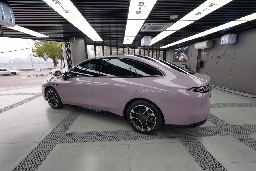 埃安装贴膜一姐tpu隐形车衣