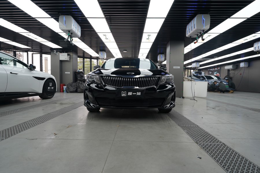 起亚K4改色钢琴黑