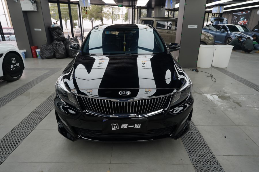 起亚K4改色钢琴黑