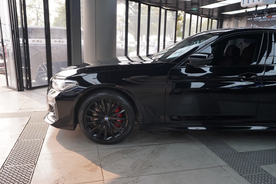 宝马530Li装贴膜一姐隐形车衣