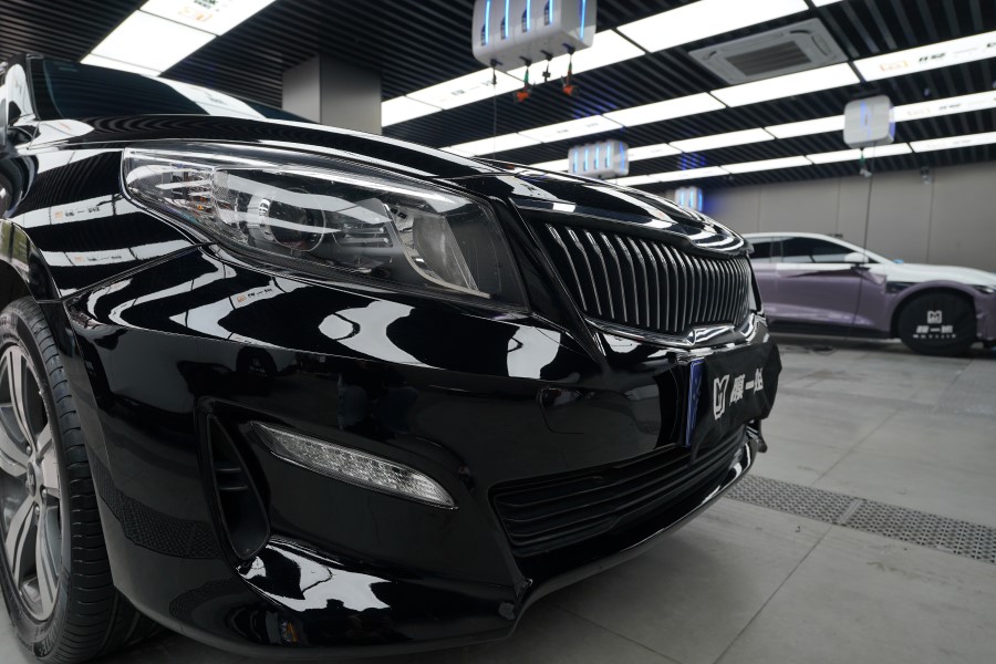 起亚K4改色钢琴黑