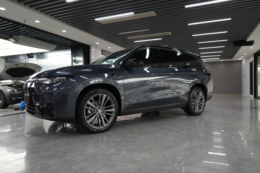 零跑C16装贴膜一姐tpu隐形车衣