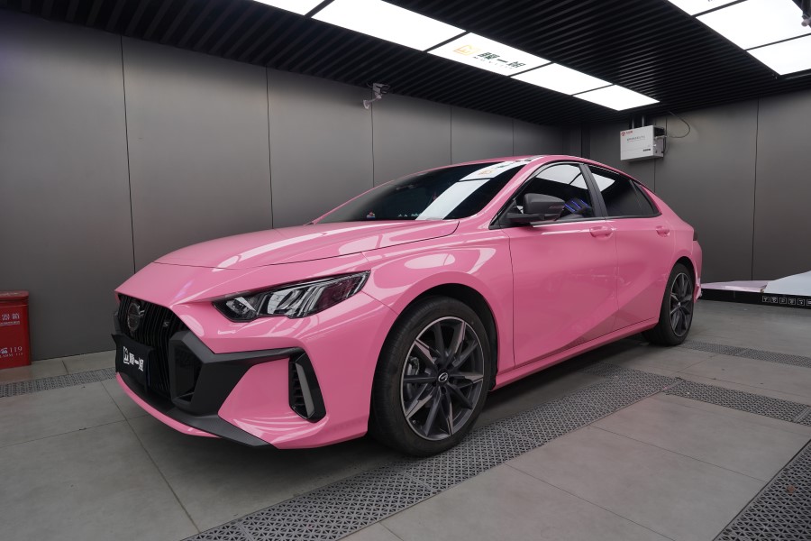 广汽传祺影豹改色pet水晶粉红熊