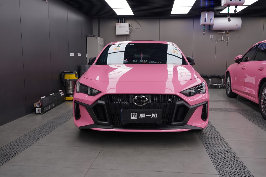 广汽传祺影豹改色pet水晶粉红熊