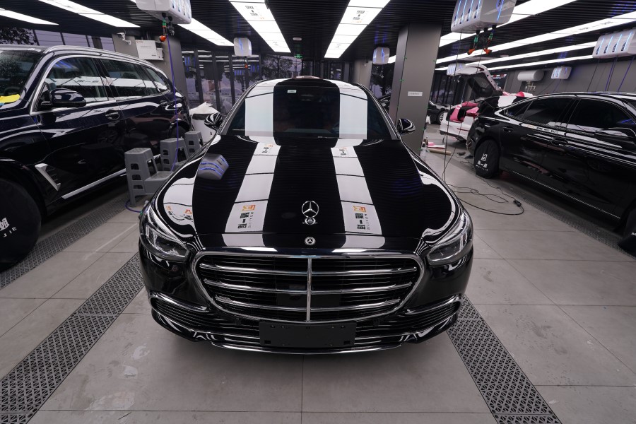 奔驰s400装贴隐形车衣