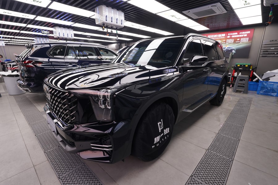 广汽传祺GS8装贴隐形车衣