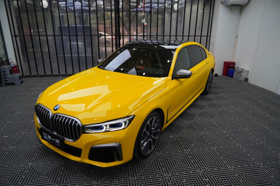 宝马740改色TPU葵花黄