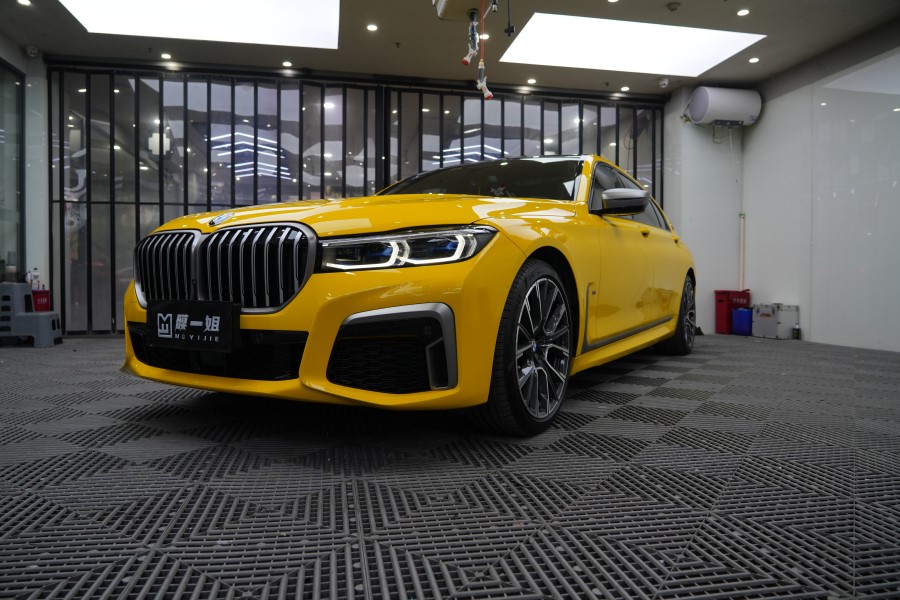 宝马740改色TPU葵花黄