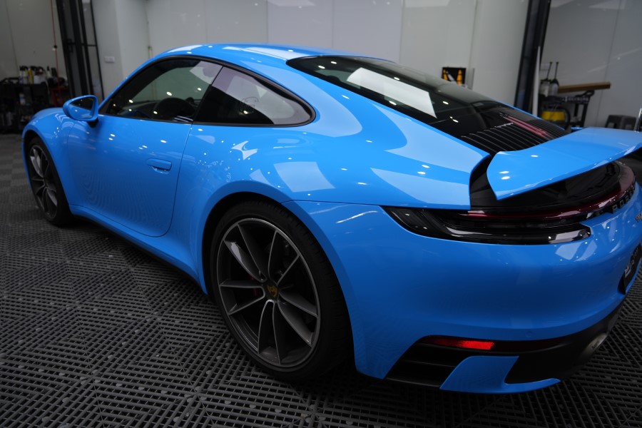 保时捷911改色水晶冰淇淋蓝