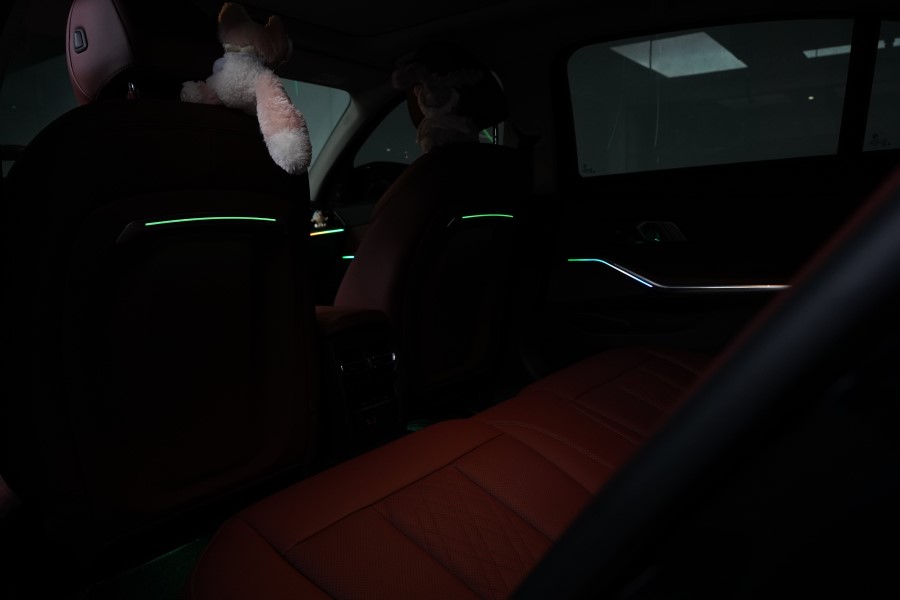 宝马3系改装升级氛围灯