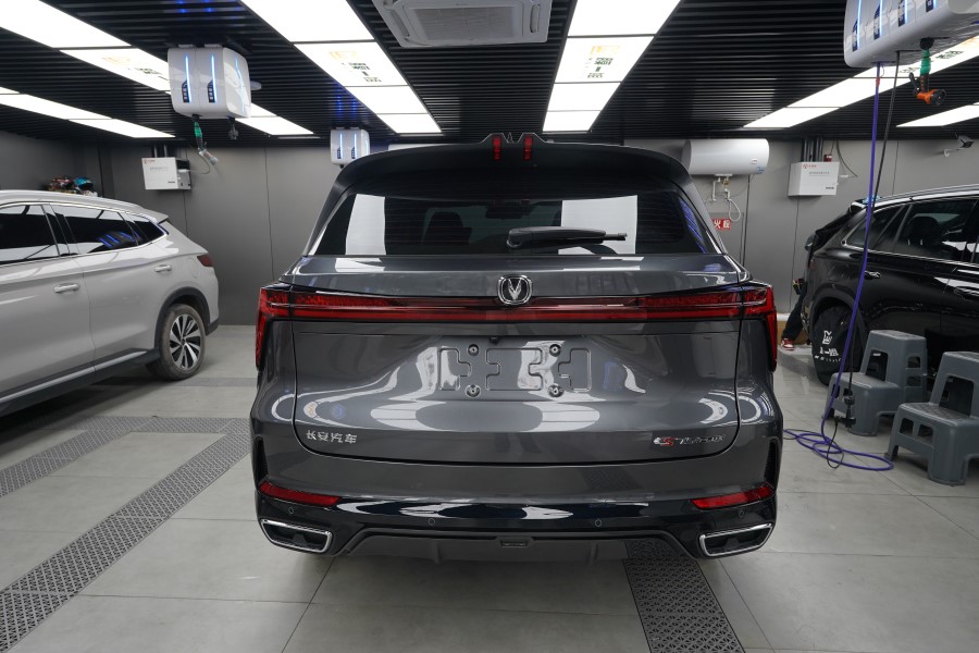 长安cs75plus装贴膜一姐隐形车衣