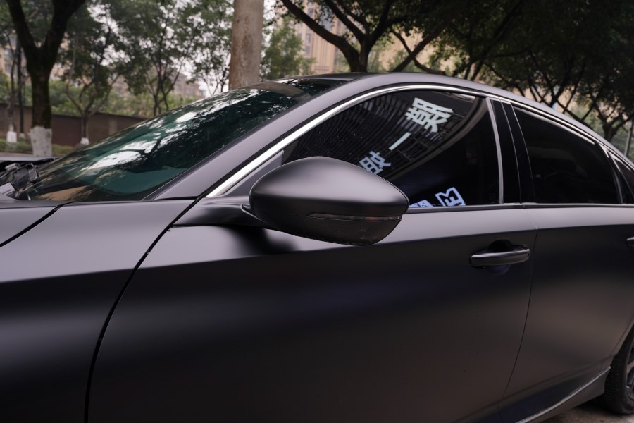 本田雅阁改色亚黑