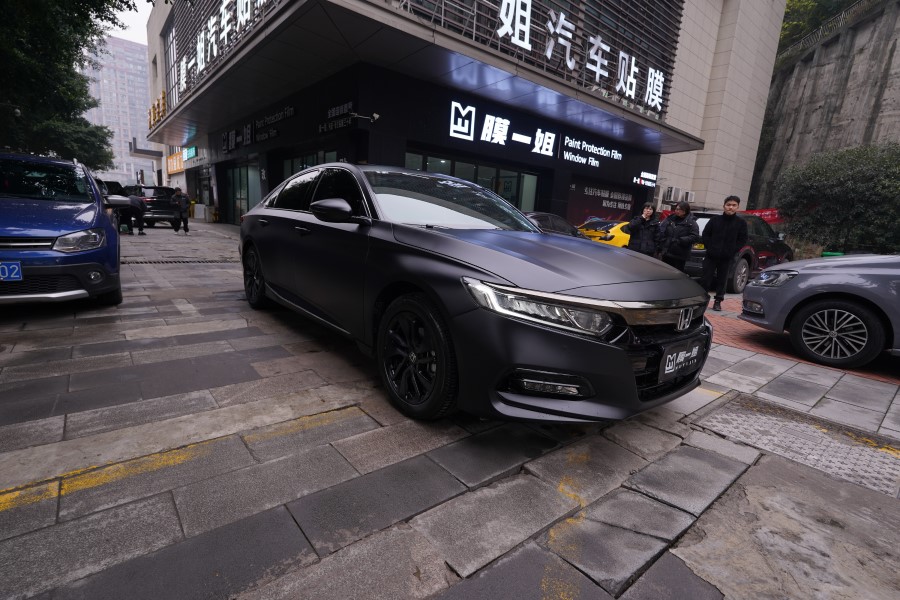 本田雅阁改色亚黑