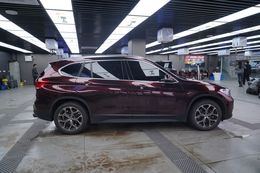 宝马改色超亮金属黑玫瑰