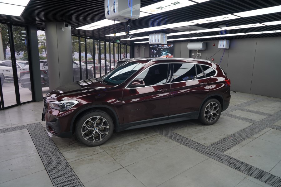 宝马改色超亮金属黑玫瑰