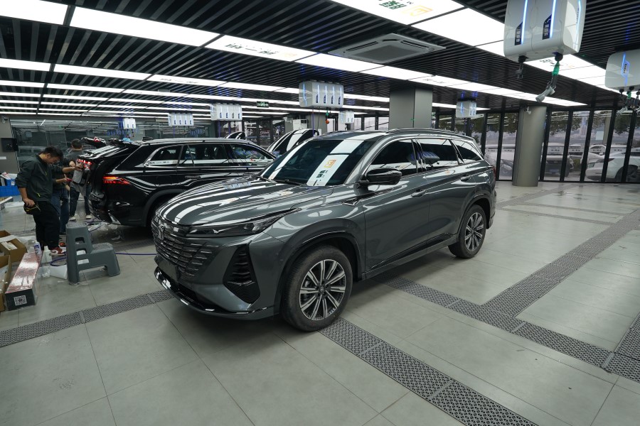 长安cs75plus装贴膜一姐隐形车衣