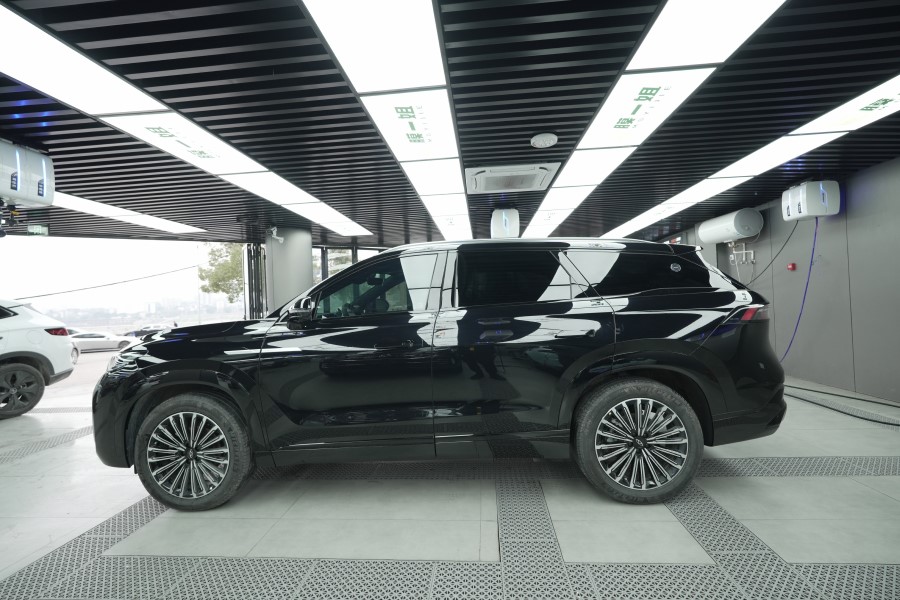 奇瑞瑞虎9装贴隐形车衣