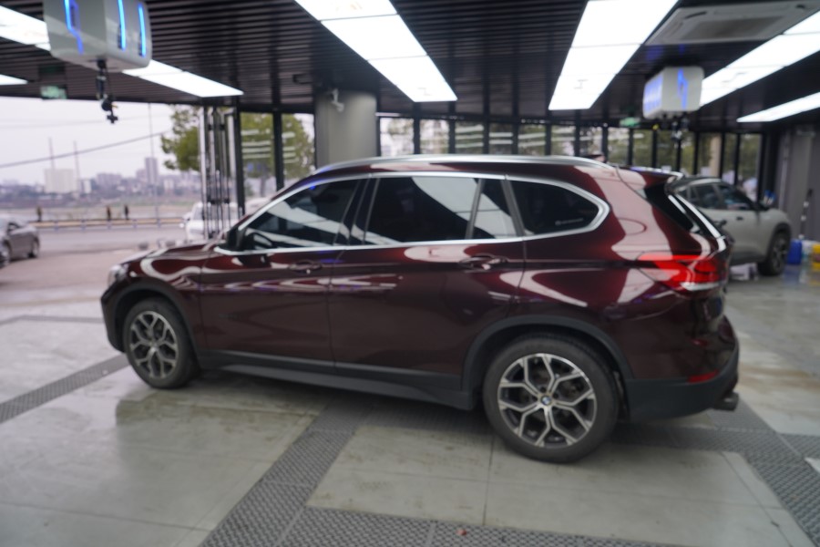 宝马改色超亮金属黑玫瑰