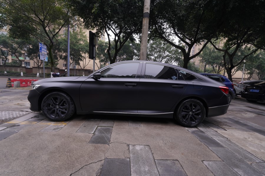 本田雅阁改色亚黑