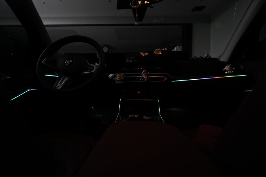 宝马3系改装升级氛围灯
