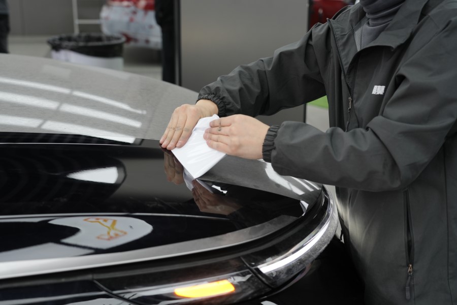 膜一姐改色膜体验报告，一年后轻松撕除不留痕