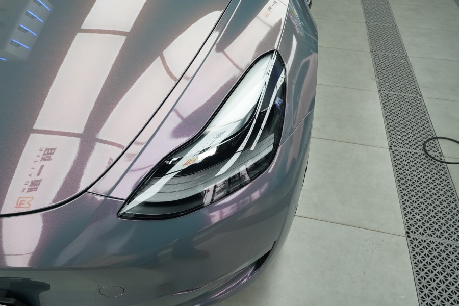 特斯拉改色梦幻火山灰