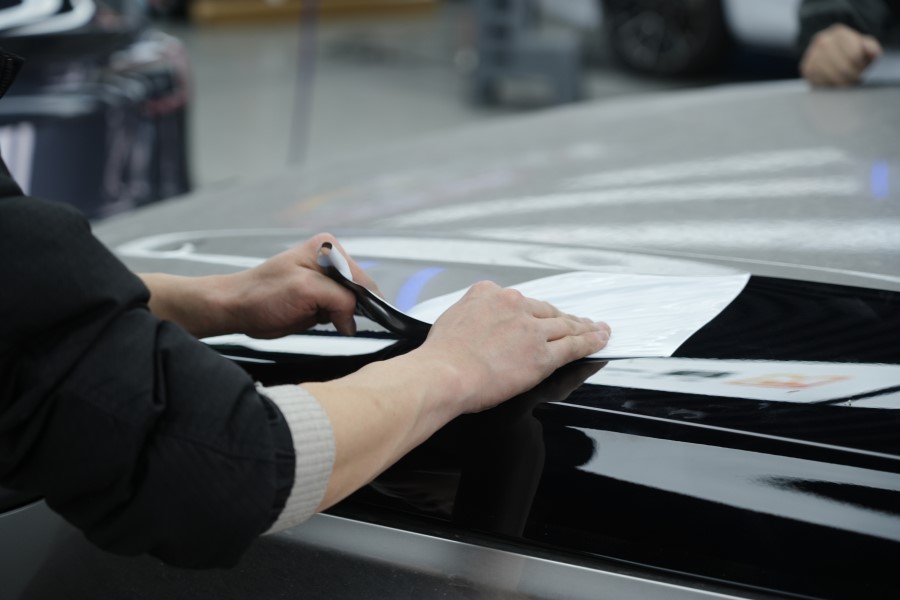 膜一姐改色膜体验报告，一年后轻松撕除不留痕