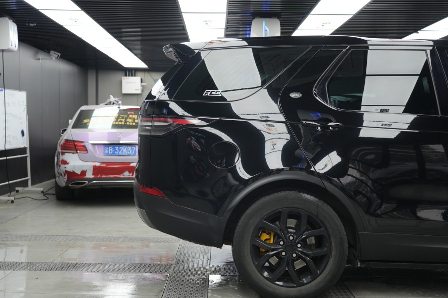 路虎发现改色钢琴黑