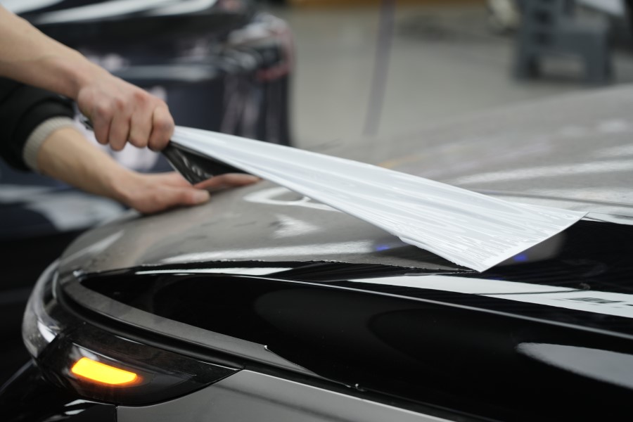 膜一姐改色膜体验报告，一年后轻松撕除不留痕