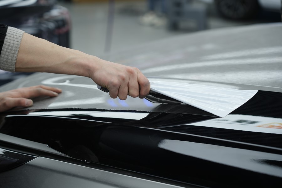 膜一姐改色膜体验报告，一年后轻松撕除不留痕