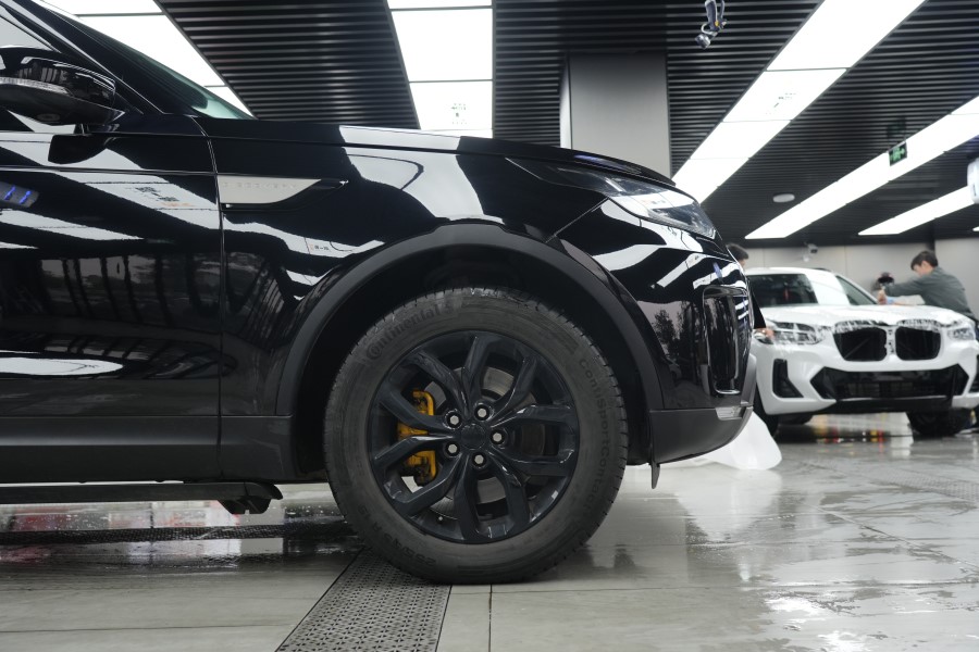 路虎发现改色钢琴黑