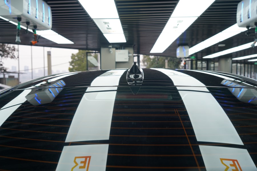 凯迪拉克CT5装贴隐形车衣